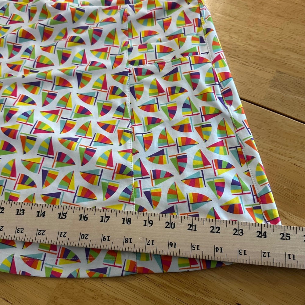 Tee2Sea Women's Sailboat Print Athletic Skort White Rainbow Size M Golf Sailing‎ - Picture 10 of 13